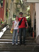 14_Luca e Michela nel borgo di Riomaggiore